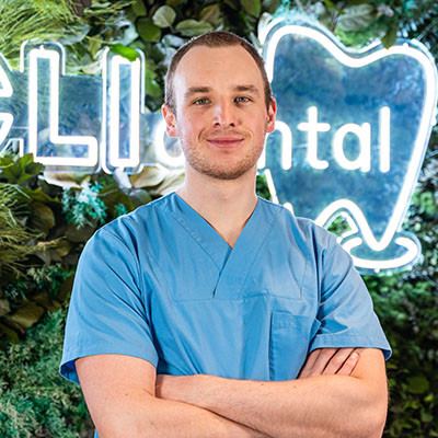 Dentiste à Jambes - Mateusz Idzkowski